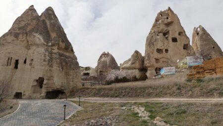 Kapadokya’nın efsanevi peribacaları restore ediliyor