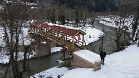 Tarihi Aktaş Köprüsü yeniden inşa edildi