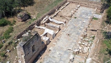 Afrodisias’ta pazarın izleri bulundu