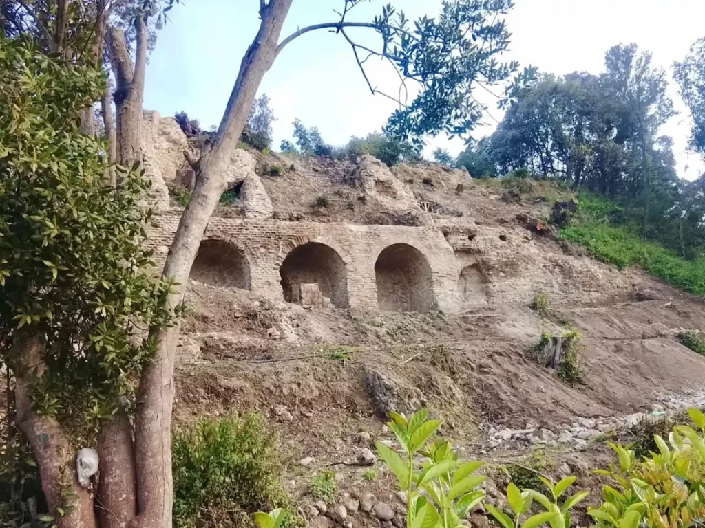 İtalya’da Camorra’dan Alınan Arazide Roma Villası Keşfedildi: Cicero’nun Damadı Dolabella’ya Ait Olabilir