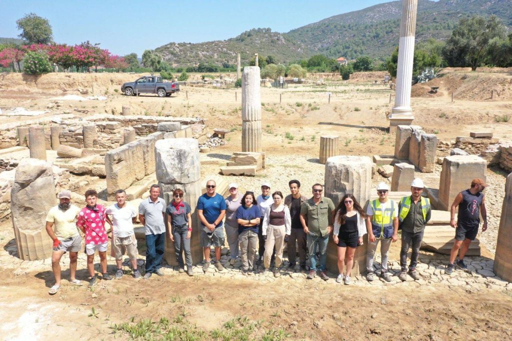 Klaros Kutsal Alanı : Ege’nin Arkeolojik Hazinesi