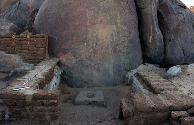 Sudan’da Kayaya Oyulmuş Figür Kuş Krallığı Hükümdarı Olabilir